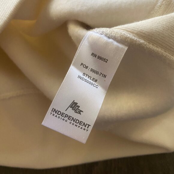 White Noise A&P Netflix Crew Promotional Neck Sweatshirt Long Sleeve Large - Picture 8 of 11